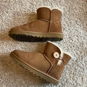 Ugg Mini Boots
